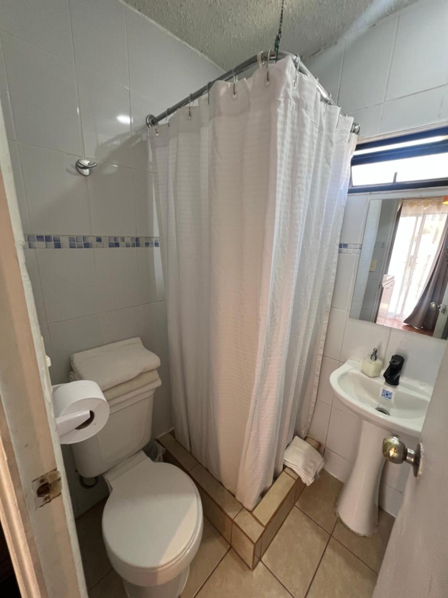 Hostal Ravello Vina del Mar Ngoại thất bức ảnh